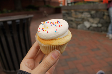 Georgetown Cupcake vanilla birthday