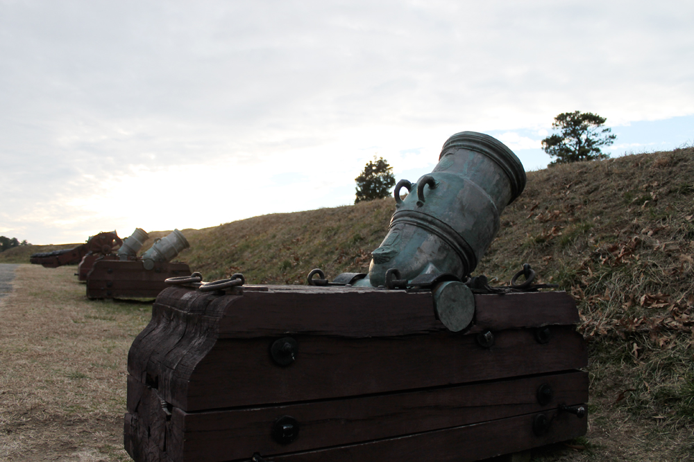 Battle_of_Yorktown_cannons