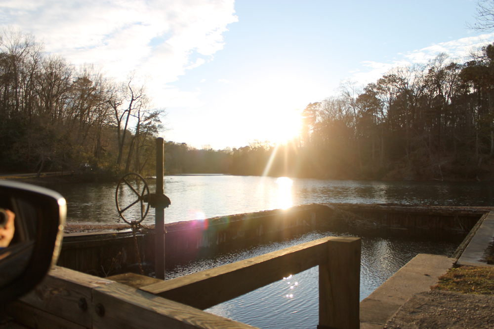 Battle_of_Yorktown_driving_tour_pond