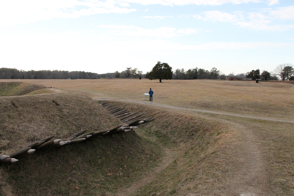 Battle_of_Yorktown_redoubt