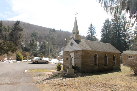 Our Lady of the Pines: Smallest Church in the 48